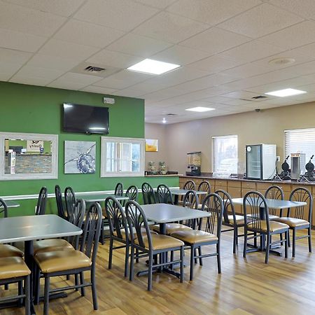 Quality Inn Kennedy Space Center Тайтусвилл Экстерьер фото
