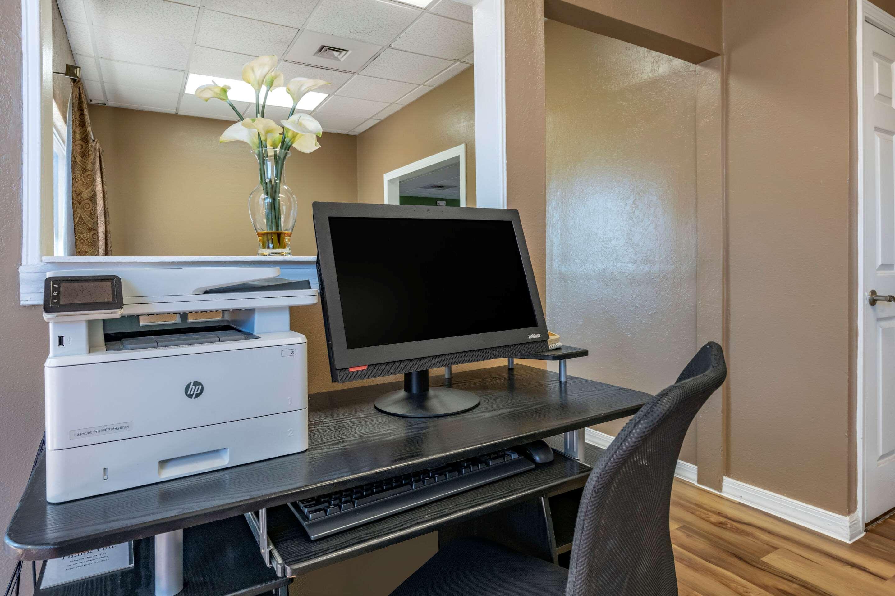 Quality Inn Kennedy Space Center Тайтусвилл Экстерьер фото