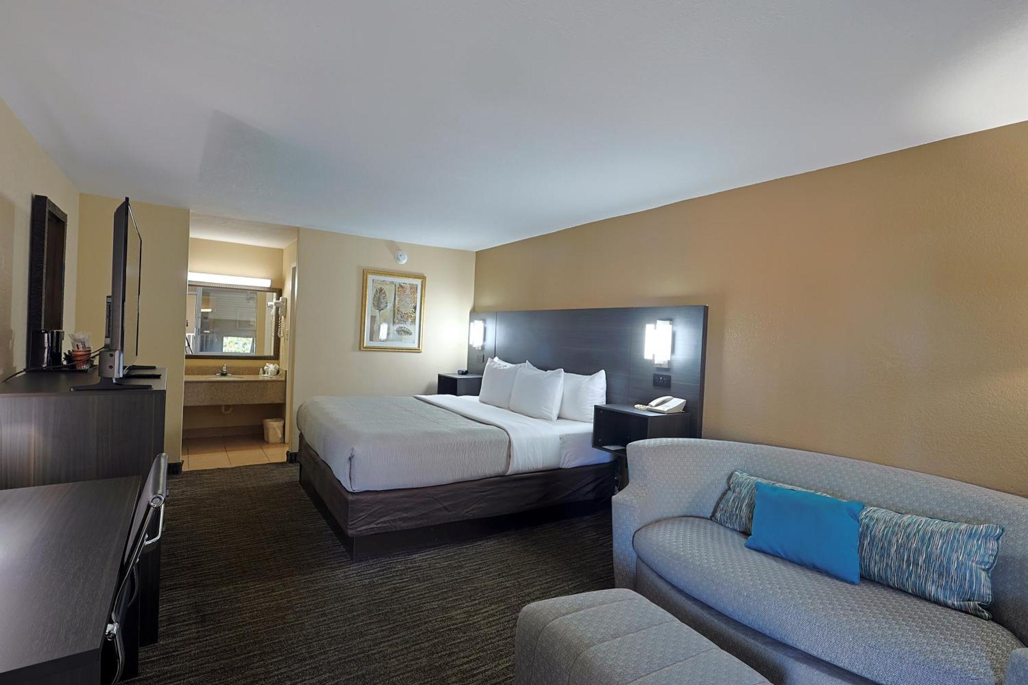 Quality Inn Kennedy Space Center Тайтусвилл Экстерьер фото